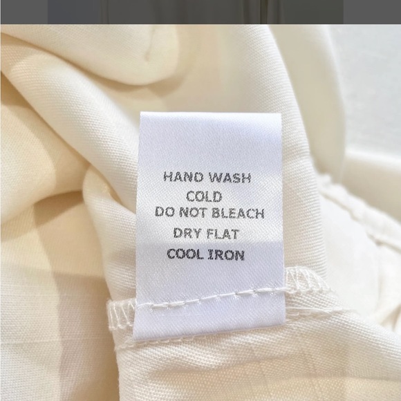 NWT Urban Outfitters Lumière V-Neck Hooded Top Drawstring Hem Cream Size Large - Picture 3 of 10